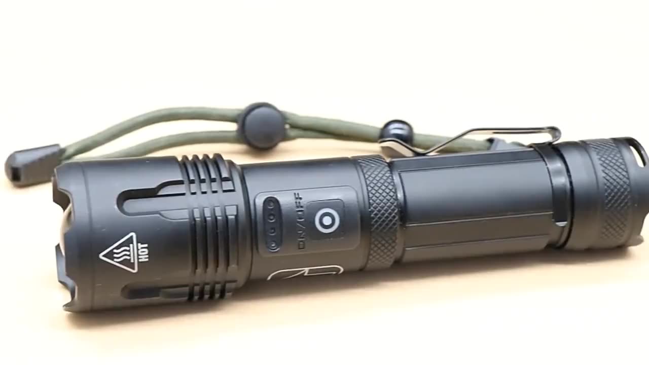 500000LM XHP70.2 Powerful LED Flashlight USB Rechargeable LED Torch XHP70 Hand Lamp 26650 Power Display Tactical Lamp1