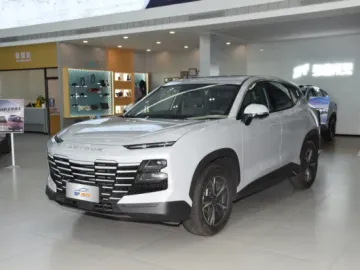 Chery Jetour Dasheng 1.6t DCT PRO Idm in Stocks All Wheel Drive 4WD Hot Sale Sedan Hatchback New Energy Car Gasoline Car1