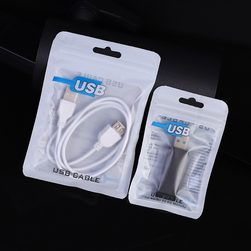 Electronic accessory packaging bag