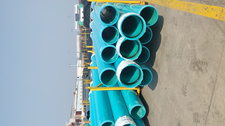 tube d&#39;alimentation en eau en PVC