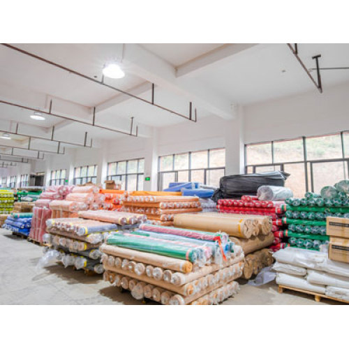 จากผ้าที่ปลูกในห้องแล็บไปจนถึงเส้นใยรีไซเคิล: อุตสาหกรรมแฟชั่นปี 2025 กำหนดนิยามใหม่ของวัสดุที่ยั่งยืน