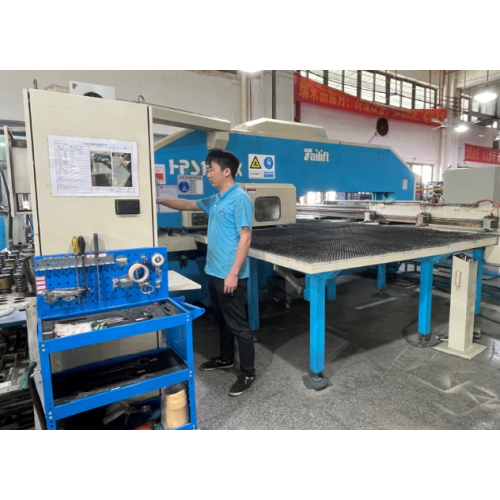 Cutting and stamping process of precision sheet metal processing