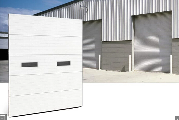 Porte sectionnelle de qualité pour garage avec plusieurs styles de fenêtres