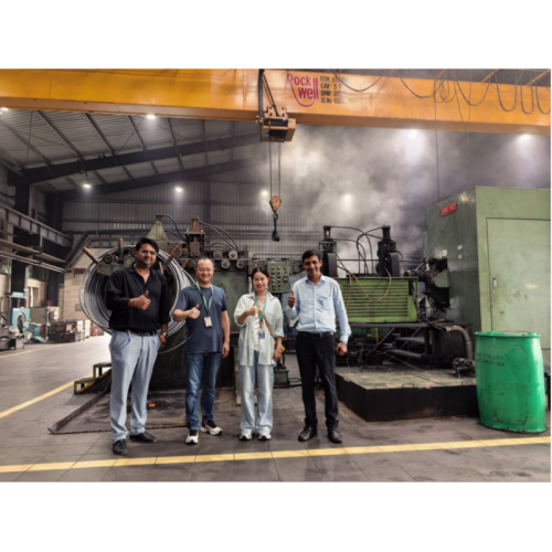 Molde Henghui faz estreia na feira de fixadores da Índia; moldes de precisão de nível mícron aceleram expansão no sul da Ásia