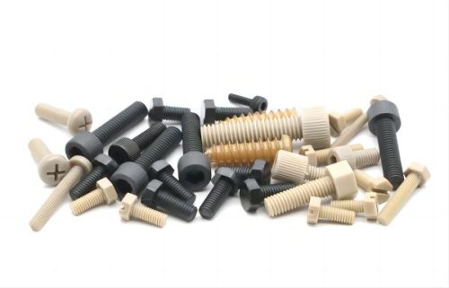 Einführung in Plastikschraube
