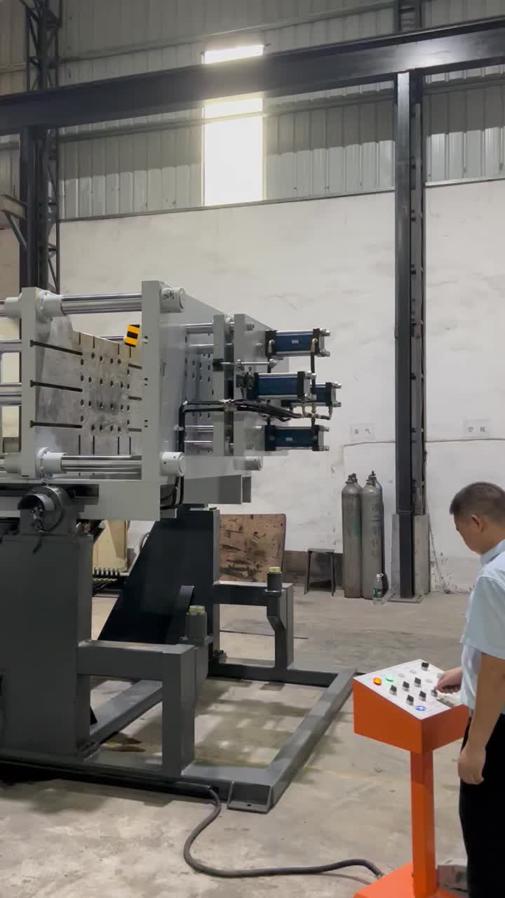 The fifth generation gravity casting machine