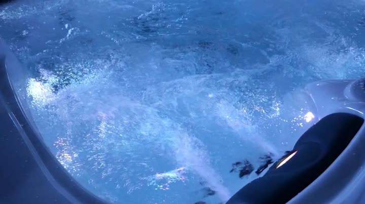 1802 2.2m Jacuzzier Spa Tubs