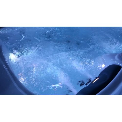 1802 2.2m Jacuzzier Spa Tubs