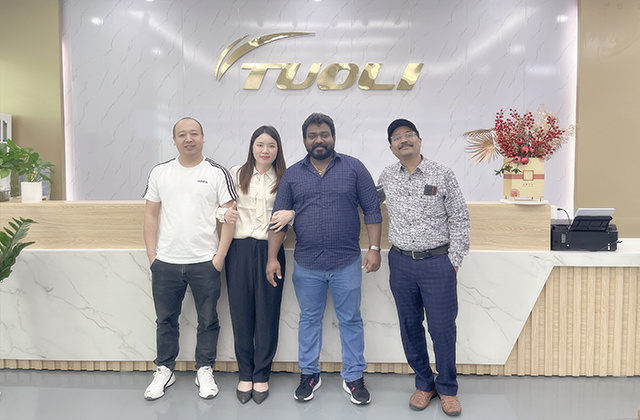 Mitra Mesin Pencetakan Casing Telepon