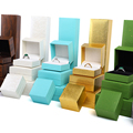 Hanhong benutzerdefinierte Großhandel gefülltes Lederpapier Geschenk Schmuck Verpackung Box Ohrringe Halskette Ringpapier Schmuckschachtel1