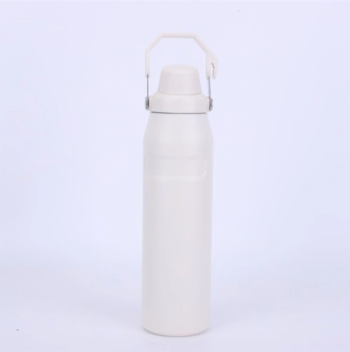 Versatile Home Companion: The Portable Insulated Kettle with Ergonomic Handle and Unique Spout Design