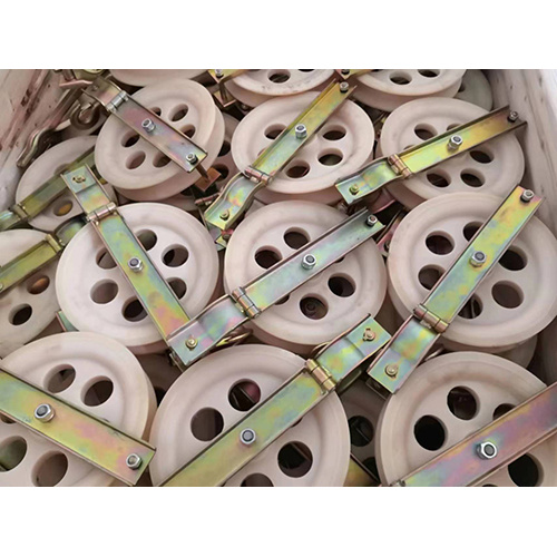 200 pcs of stringing pulleys shipped to Malaysia