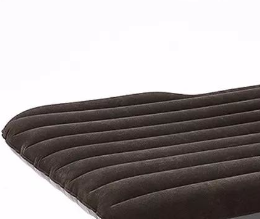 Welche Vorsichtsmaßnahmen sollten bei der Verwendung eines aufblasbaren Bettes getroffen werden?