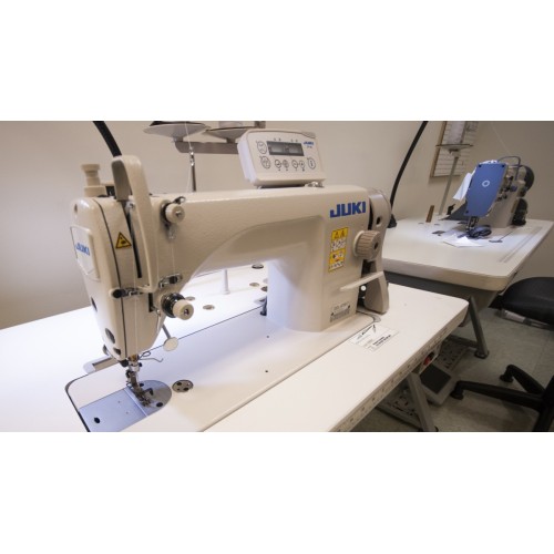 How to Choose Sewing Machine: Precautions for Novice into the pit