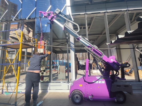 COWEST WSR‑600XR: Geavanceerde beglazingsrobot met uitschuifbare zuignap en haakbevestiging