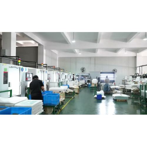 Protector de pantalla duradero para sistemas de información y entretenimientoX