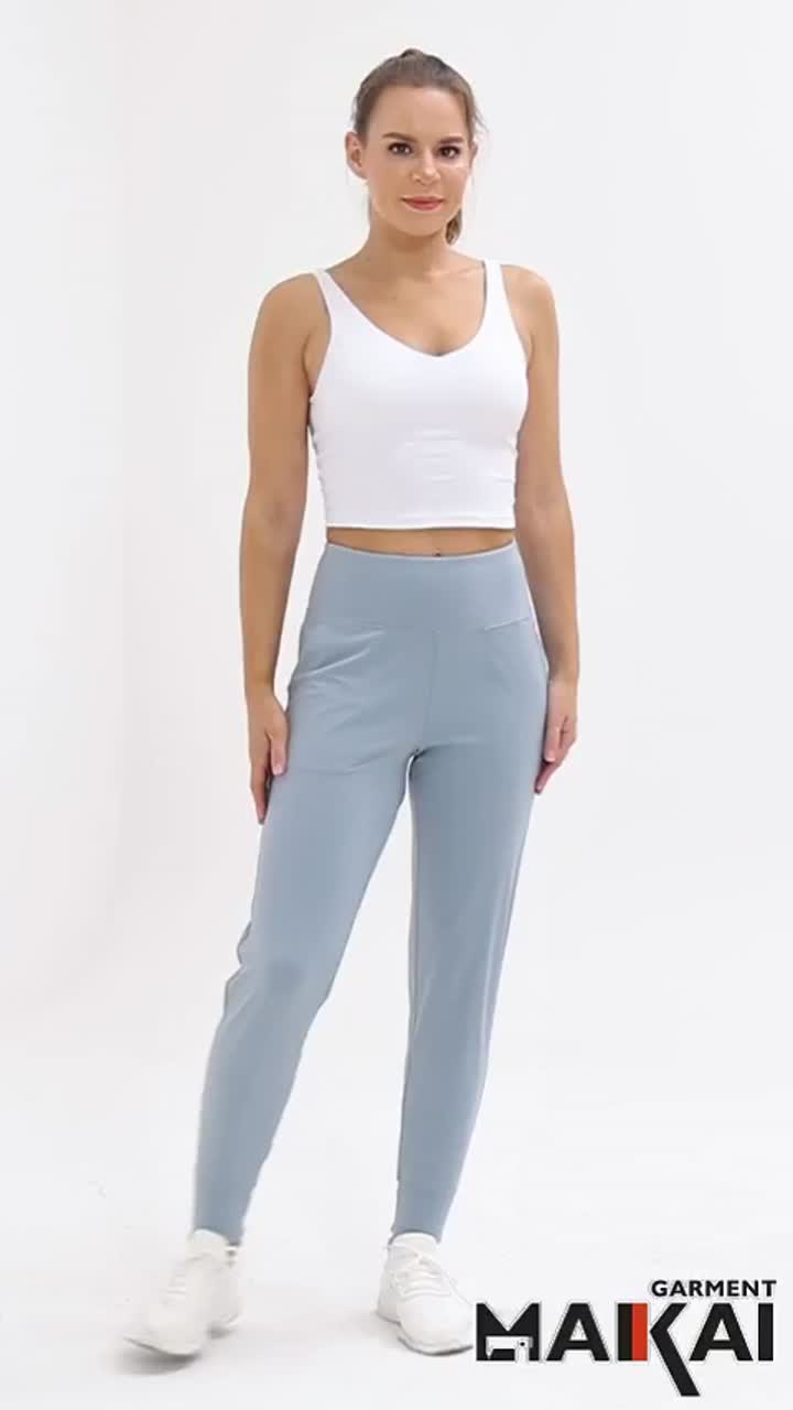 Women's sportswear pants