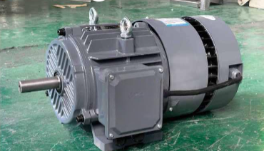 ¿Por qué la eficiencia de los motores síncronos de imanes permanentes (PMSM) es mayor?