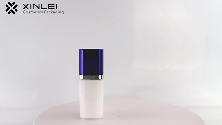 Square spiral vacuum packaging bottle