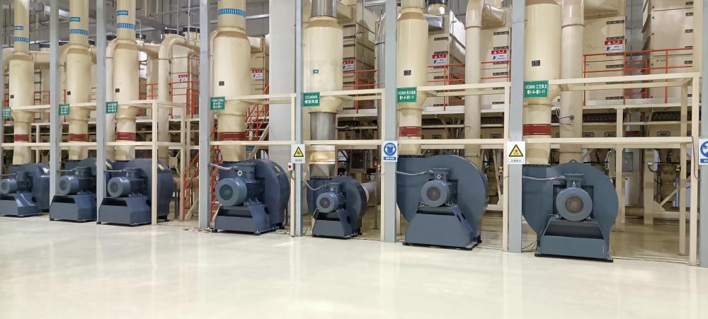 High-efficiency centrifugal fans are used for dust removal in the packaging of tobacco bags at the B