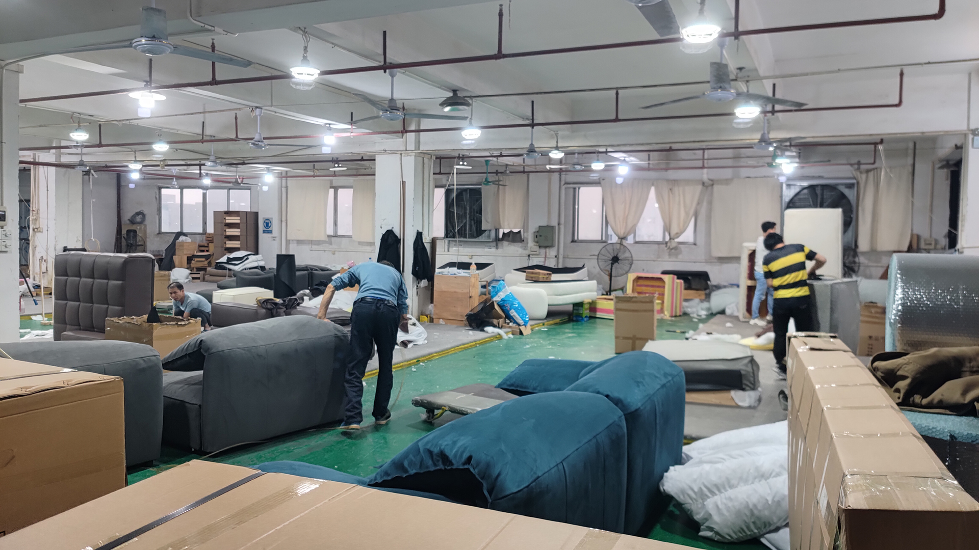 Auxford furniture