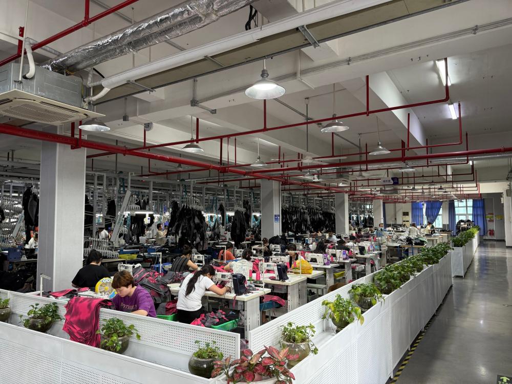 Factory Interior Working Scene (5)
