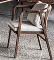 2024 Nouveau design meubles de maison en bois en osier en osier rotin avec coussin doux pour restauration de restauration en bois chaise 1