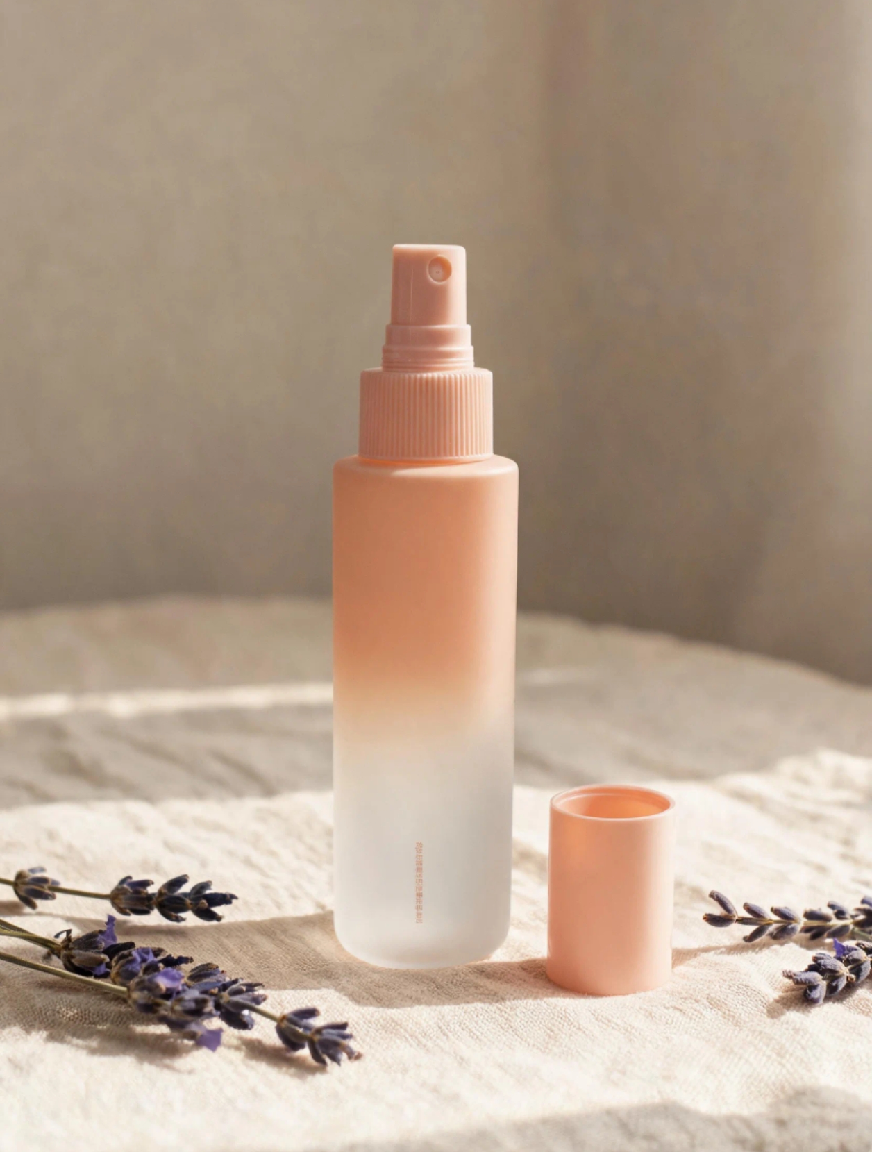 Frascos cosméticos e frascos de spray de plástico PET personalizados para cuidados com a pele