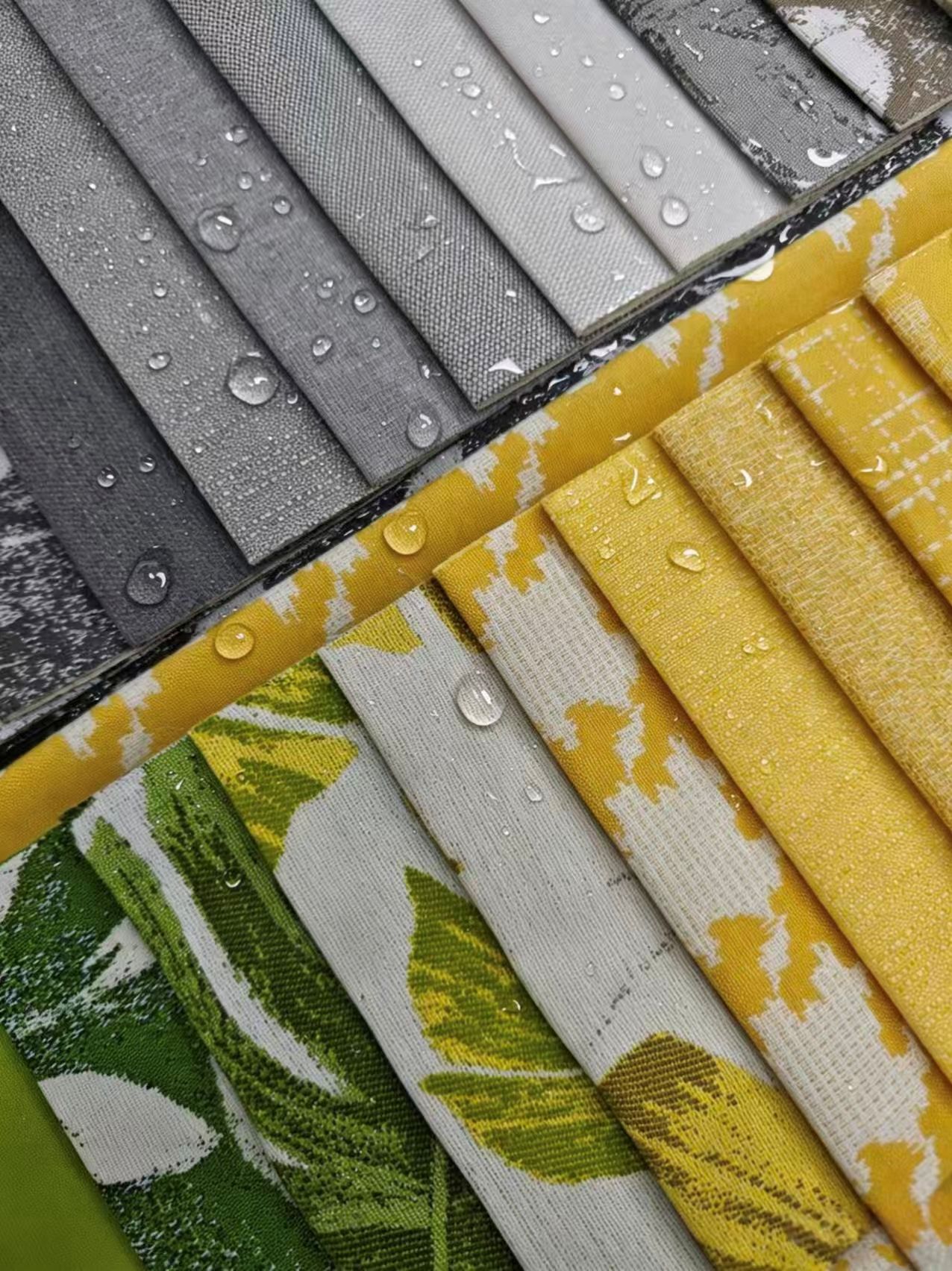 Caractéristiques et malentendus du tissu de canapé imperméable à l'huile et à la saleté
