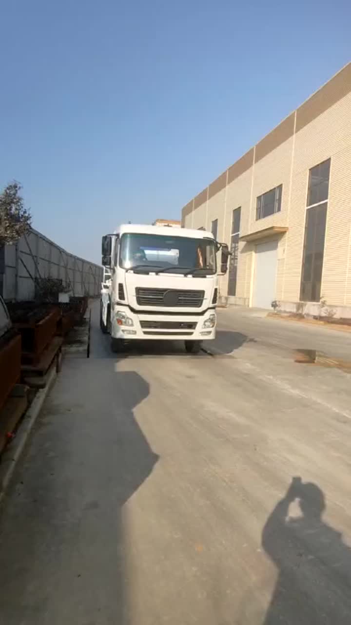 camion de mélangeur en béton