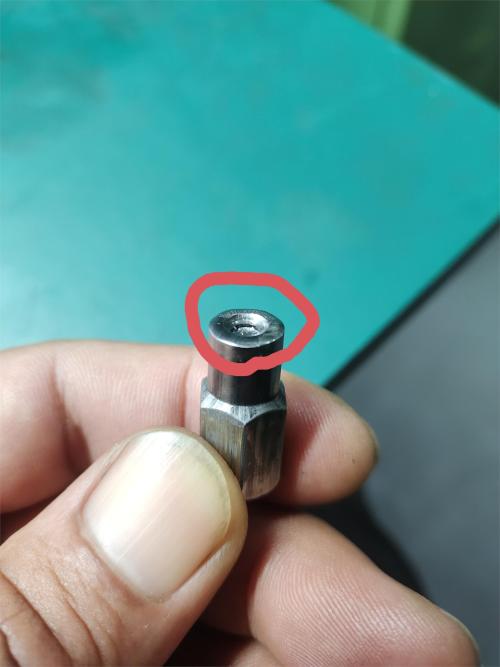 Solutions for Failing to Achieve an Ideal Flat Surface During the Pressing of Hexagonal Stock into Round Rods