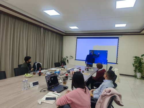 একজন ভারতীয় চৌম্বক উপাদান গ্রাহক আমাদের কোম্পানি পরিদর্শন করেছেন এবং অল-ইলেক্ট্রিক ফর্মিং প্রেস এবং হাইড্রোজেন এমব্রিটলমেন্ট ফার্নেস উত্পাদন লাইনগুলির একটি পুঙ্খানুপুঙ্খ পরিদর্শন করেছেন।