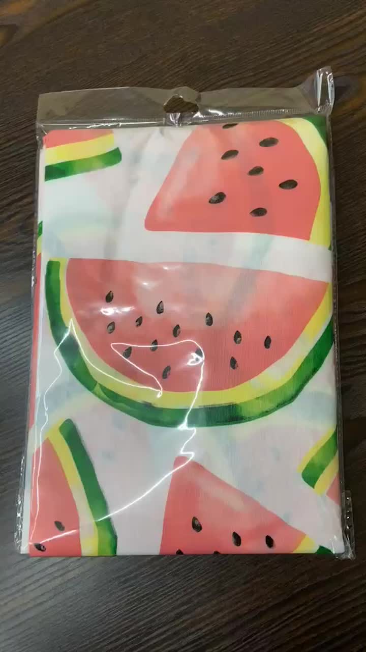 Couche avec fruits imprimés en flanelle