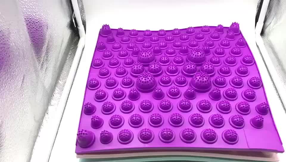 Hot sale pain relieving foot acupressure massage mat1