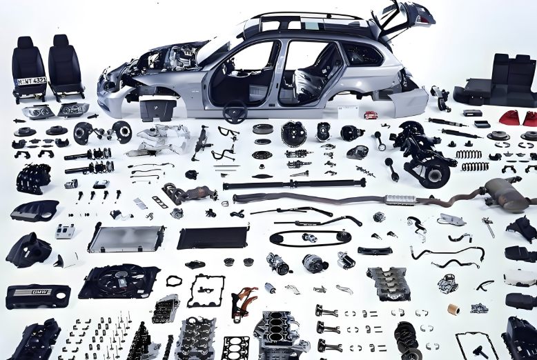 Снижение веса автомобилей снова ускоряется: внутренние панели дверей из высокопрочной стали, штампованные, достигают точности ±0,1 мм, что позволяет снизить вес автомобиля на 15 кг и снизить затраты на 8%.