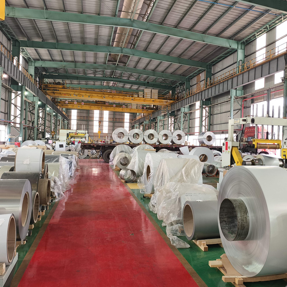 Keluli AZ pra dicat untuk Helaian Perkakas Rumah