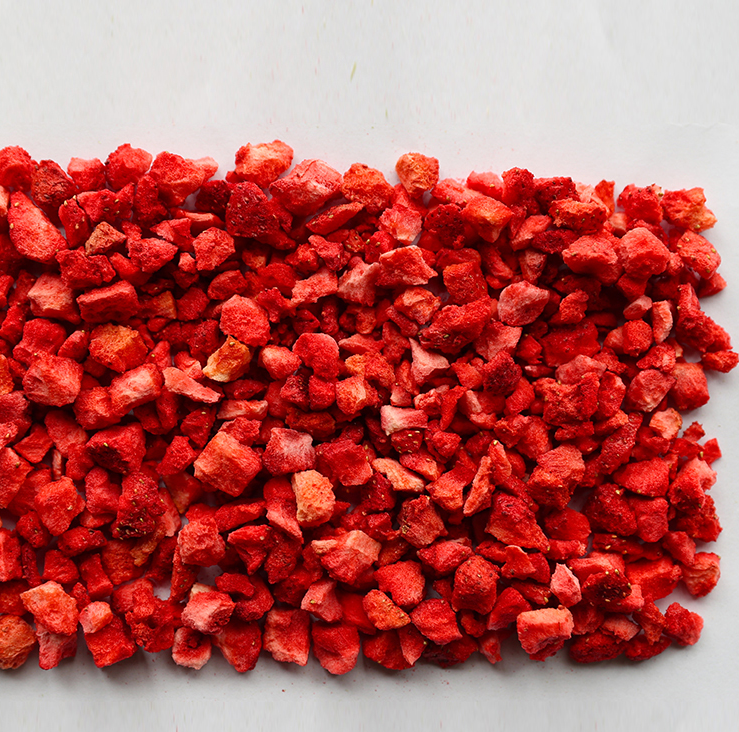 Dehydrated strawberry granules