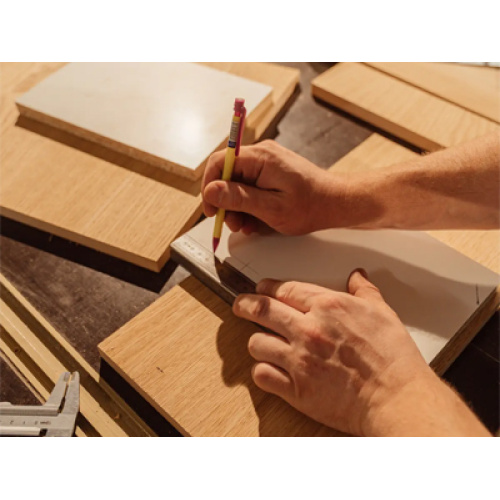 ينمو سوق الخناجر الحرفية العالمية بمعدل نمو سنوي مركب يبلغ 4.8%، مدفوعًا بالتراث الحرفي والابتكارات الحرفية الحديثة