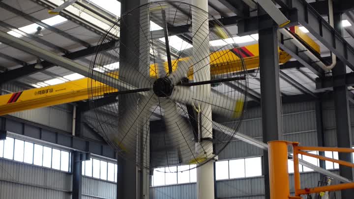 Strong wind force of rotatable wall fan