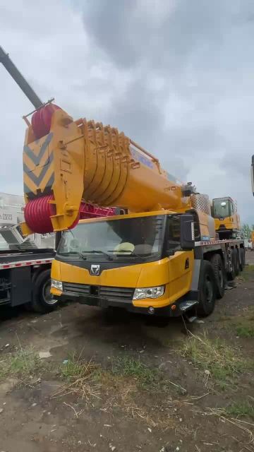 260 Ton Used Construction Mobile Crane for Sale