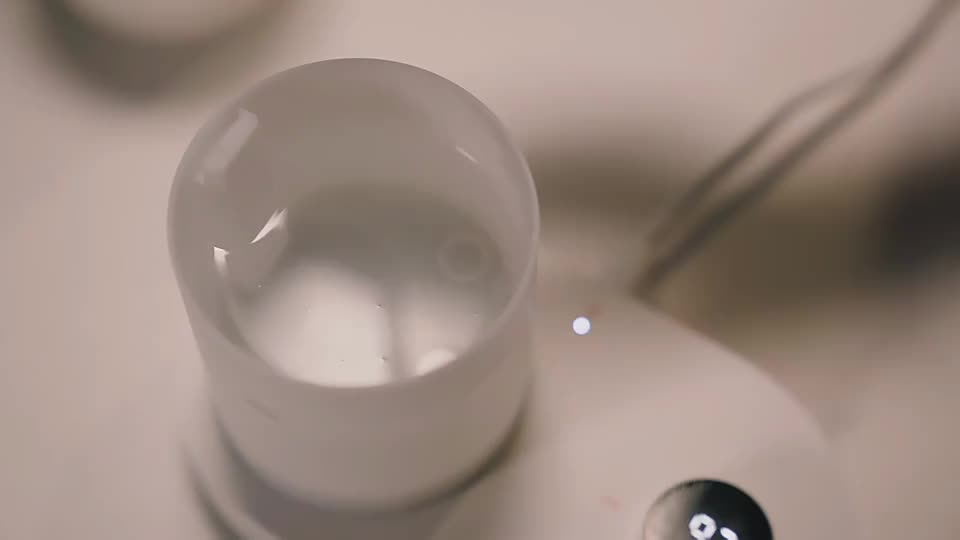 Nueva tecnología indicación de agua doméstica cuidado del bebé humidificador inteligente ultrasónico fresco neblina aromaterapia aceite humidificador eléctrico1