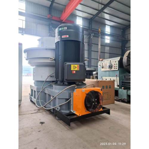 250KW XGJ850 wood  biomass pellet machine in LONGZE