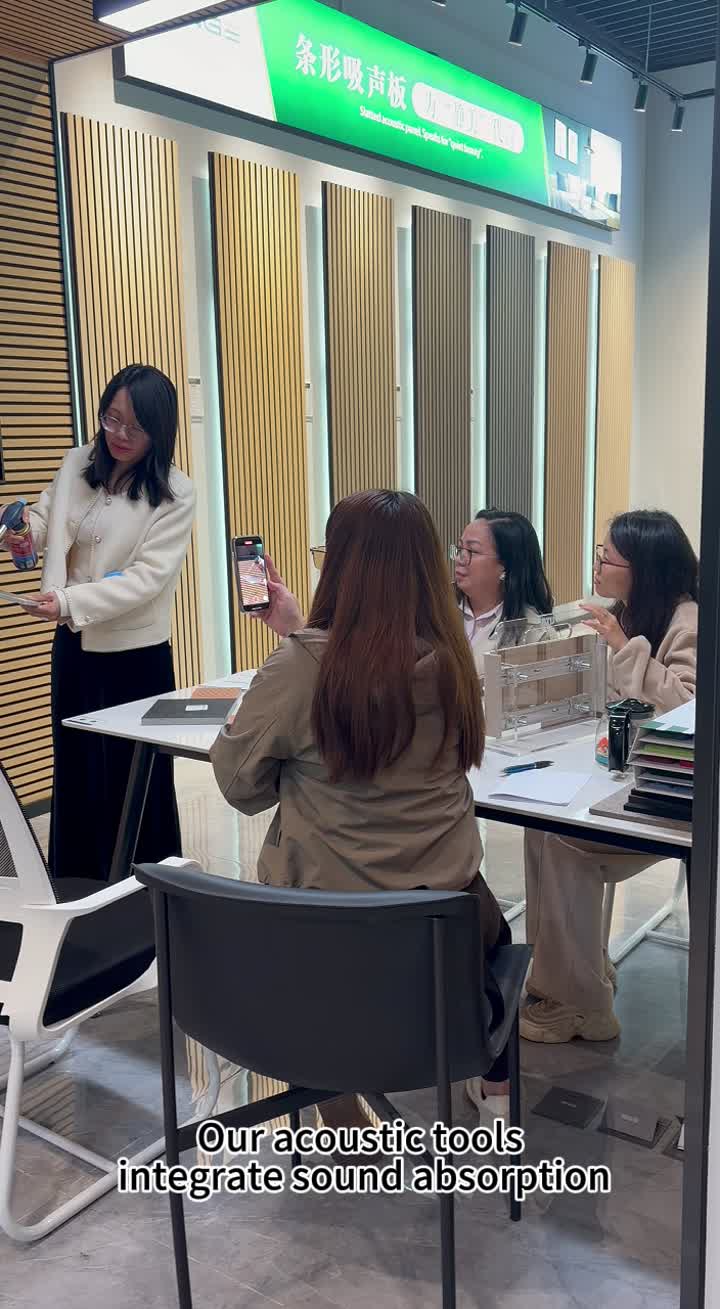 Nuestros productos acústicos integran absorción acústica, resistencia al fuego y respeto al medio ambiente en una solución para múltiples necesidades.