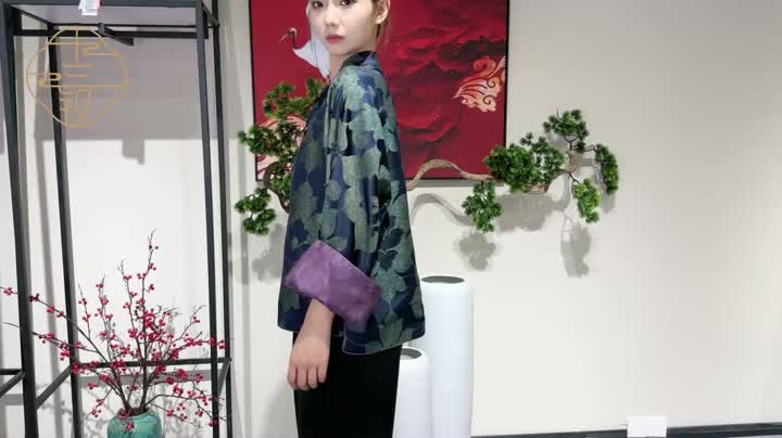 Top de mujer púrpura