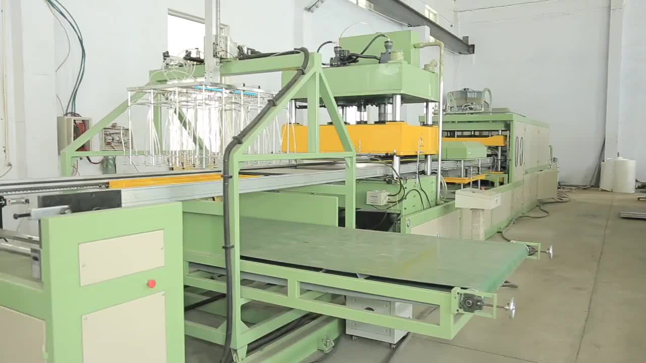 EPS Food Plate Vacuum Production Line