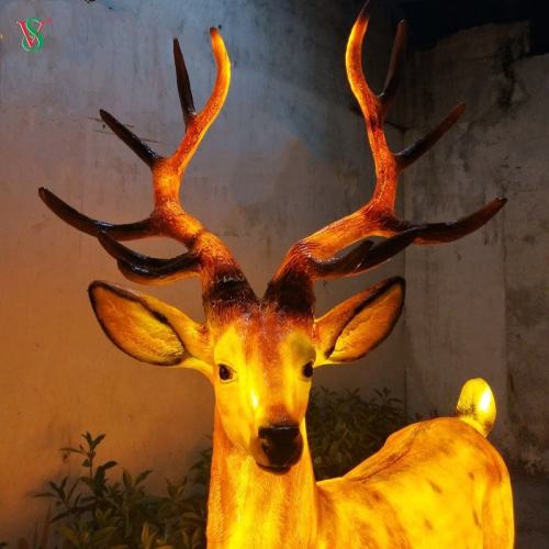 **Stunning Deer-Themed Decorations Transform Domestic Supermarket into a Winter Wonderland**
