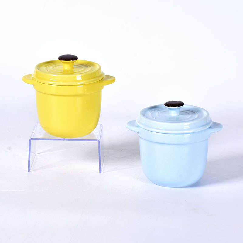 Ustensiles de cuisine de haute qualité au four à micro-ondes d'Amazon Mini petite casserole en céramique colorée