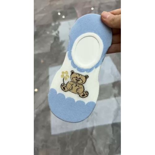 Жаночая сетка неглыбокая рота нябачных шкарпэтак