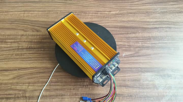 24 Tubo 4 Controlador de lámpara