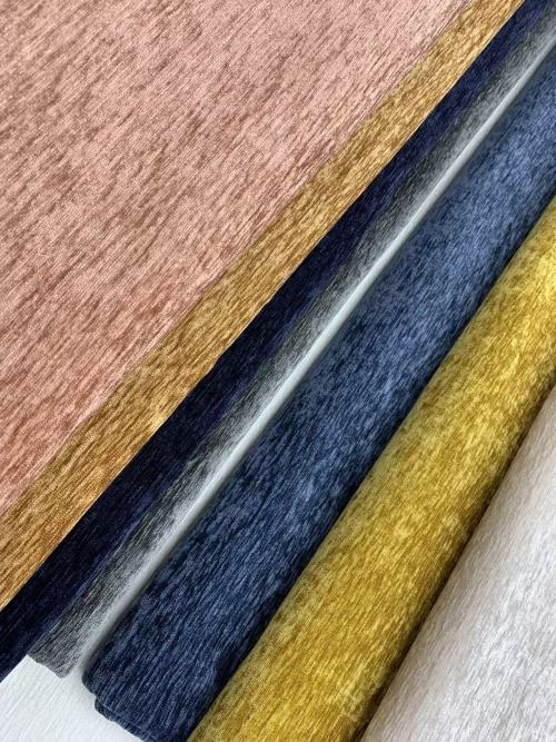 Le tissu doux en chenille écologique est à la pointe des tendances pour la maison